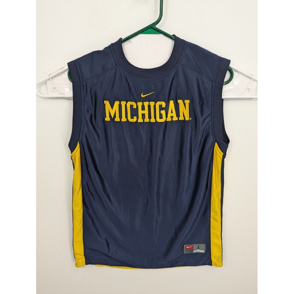 Nike NCAA Michigan Wolverines Reversible Basketball Jersey Center Swoosh Youth L